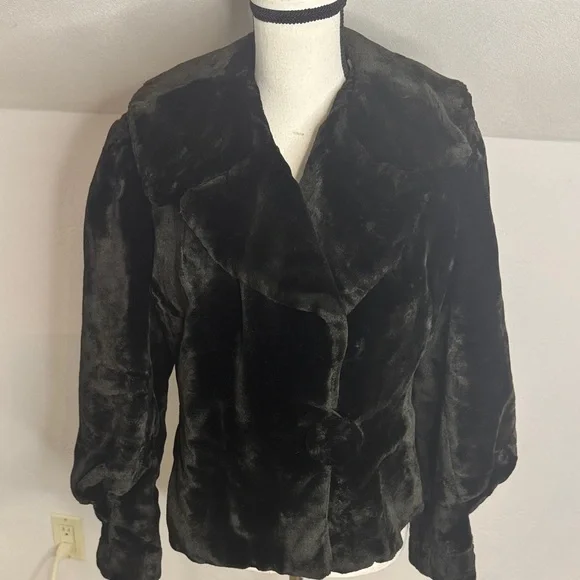 Elegant Vintage Black Faux Fur Short Stylish Jacket Big Button - Picture 1 of 11